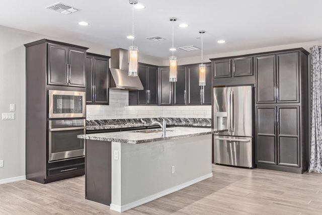 1667 S Wallrade Lane, Gilbert, AZ 85295