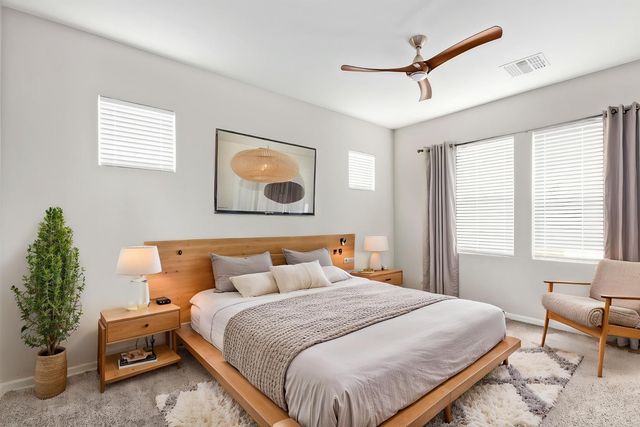 1667 S Wallrade Lane, Gilbert, AZ 85295