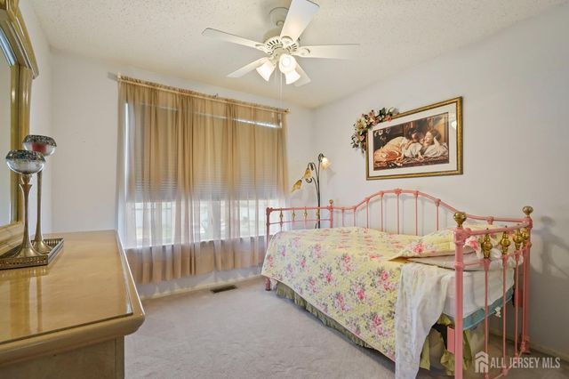 26 Tall Oaks Court, Old Bridge, NJ 08857