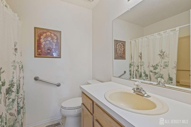 26 Tall Oaks Court, Old Bridge, NJ 08857