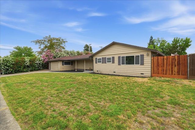 4607 Hixon Cir, Carmichael, CA 95608