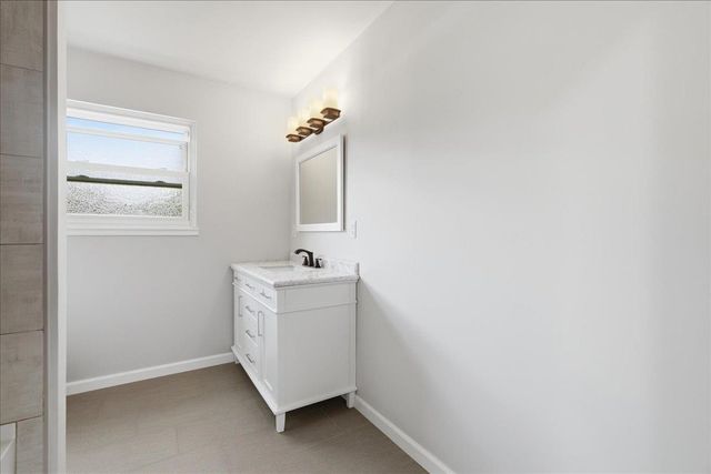 4607 Hixon Cir, Carmichael, CA 95608