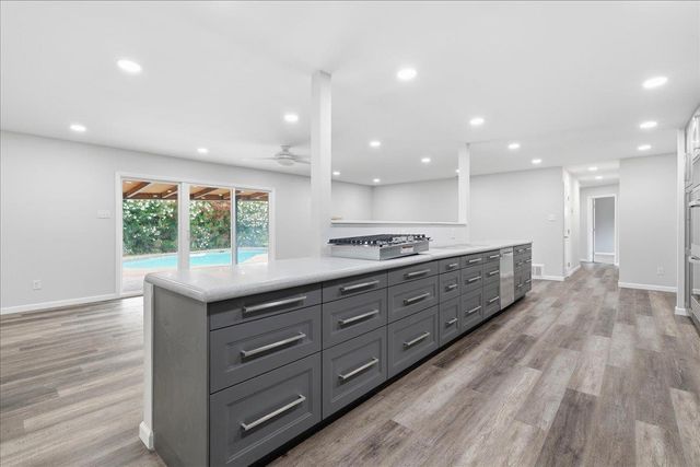 4607 Hixon Cir, Carmichael, CA 95608