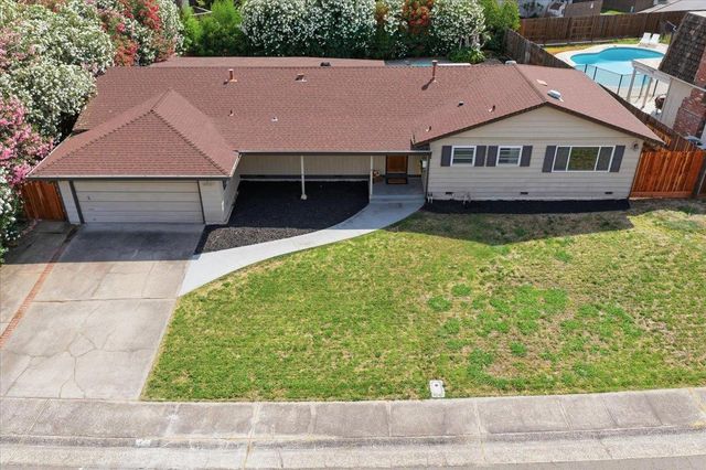 4607 Hixon Cir, Carmichael, CA 95608