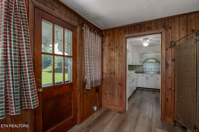 522 Court St, Wartburg, TN 37887