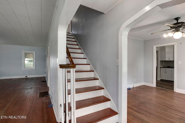 522 Court St, Wartburg, TN 37887