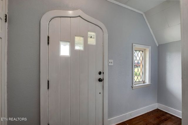 522 Court St, Wartburg, TN 37887