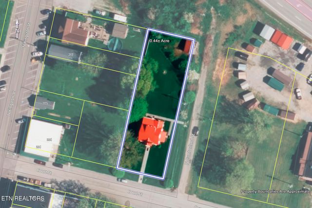 522 Court St, Wartburg, TN 37887