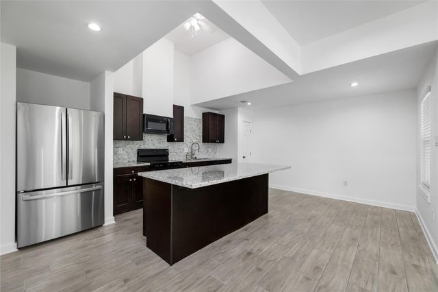 6004 Bois D Arc Street A, Houston, TX 77087