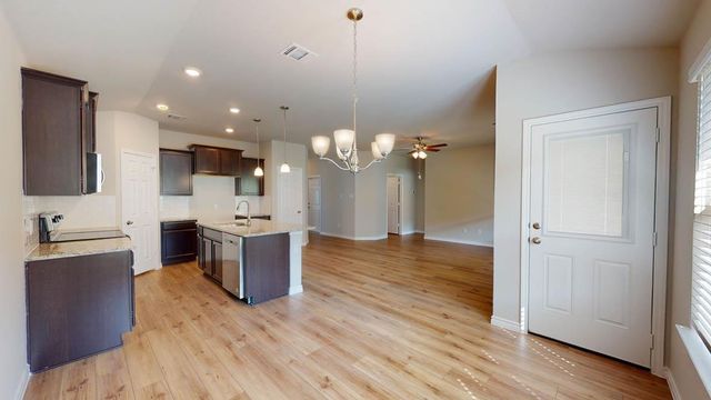 409 Creekfall RD, Burnet, TX 78611