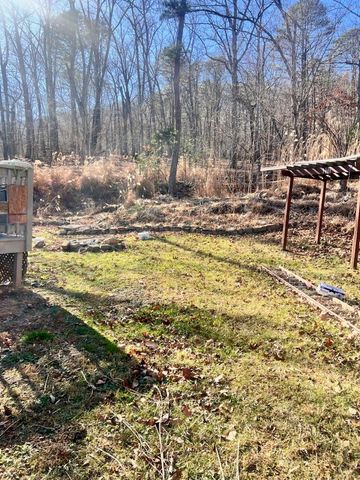 4737 Yellow Mountain RD, Roanoke, VA 24014