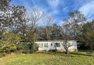 166 Campus Drive, Zavalla, TX 75980
