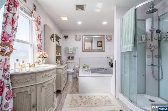 74 Armstrong Avenue, Wayne, NJ 07470