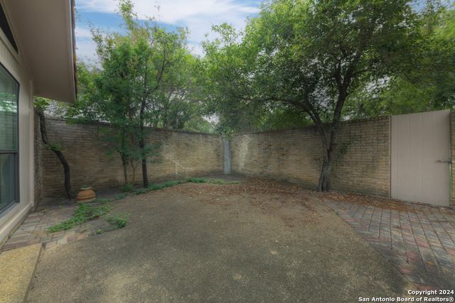 11702 Pepper Tree, San Antonio, TX 78230