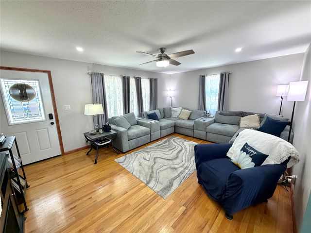 507 12th Avenue, Grinnell, IA 50112