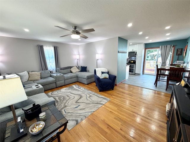 507 12th Avenue, Grinnell, IA 50112