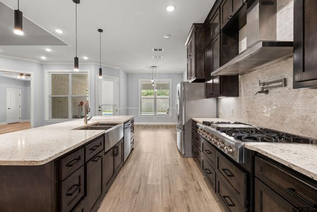 7923 Crooked Trail, Tyler, TX 75703