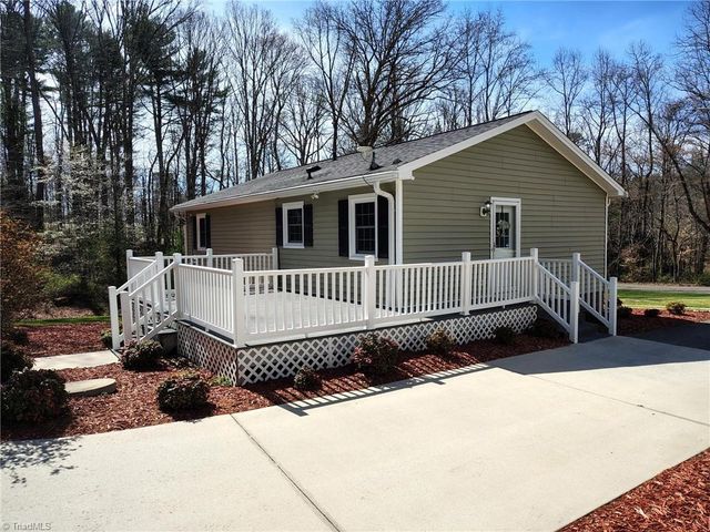 127 Miller Street, Mount Airy, NC 27030