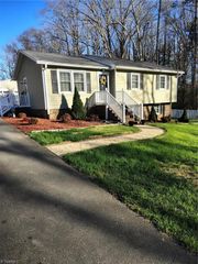 127 Miller Street, Mount Airy, NC 27030