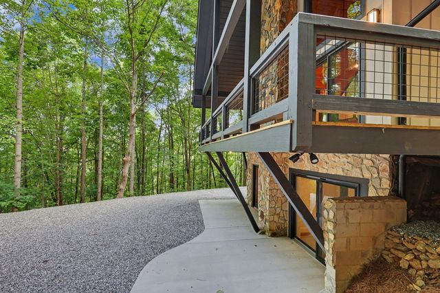 1583 Spring Cove Road, Blairsville, GA 30512