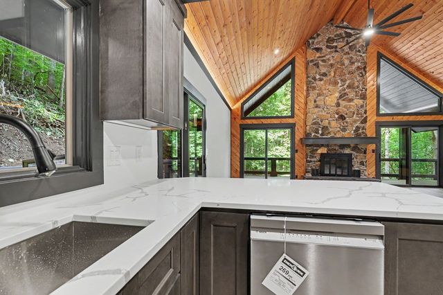 1583 Spring Cove Road, Blairsville, GA 30512