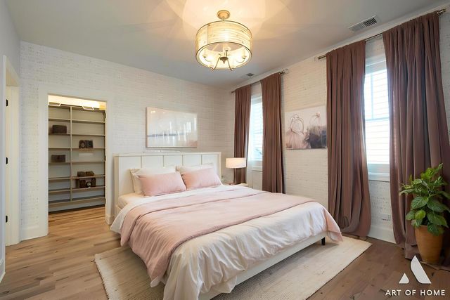 5818 S Madison Street, Hinsdale, IL 60521