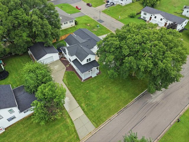 163 Valley Drive, Janesville, WI 53546