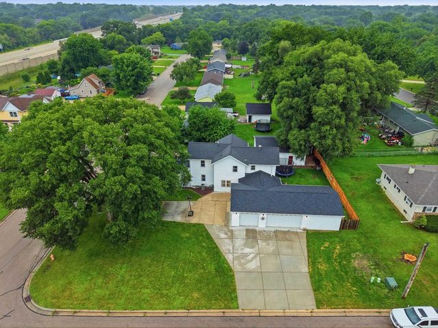 163 Valley Drive, Janesville, WI 53546