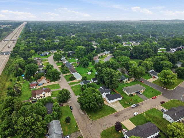 163 Valley Drive, Janesville, WI 53546