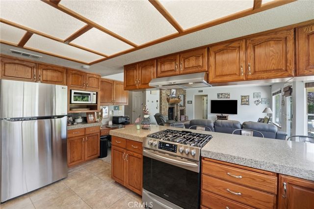 35624 Katona Court, Yucaipa, CA 92399