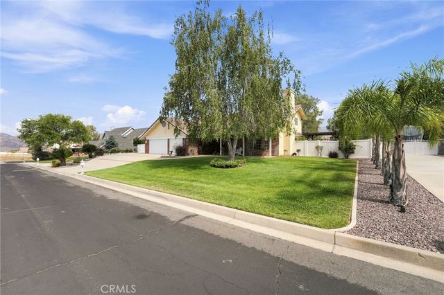 35624 Katona Court, Yucaipa, CA 92399