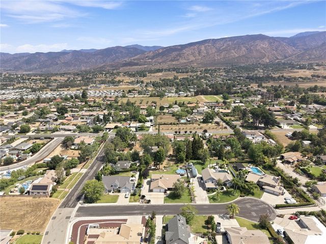 35624 Katona Court, Yucaipa, CA 92399