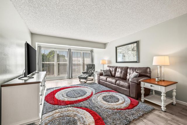 1640 NW 19TH Terrace 203, Delray Beach, FL 33445