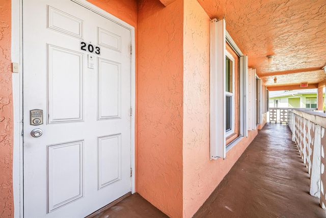 1640 NW 19TH Terrace 203, Delray Beach, FL 33445