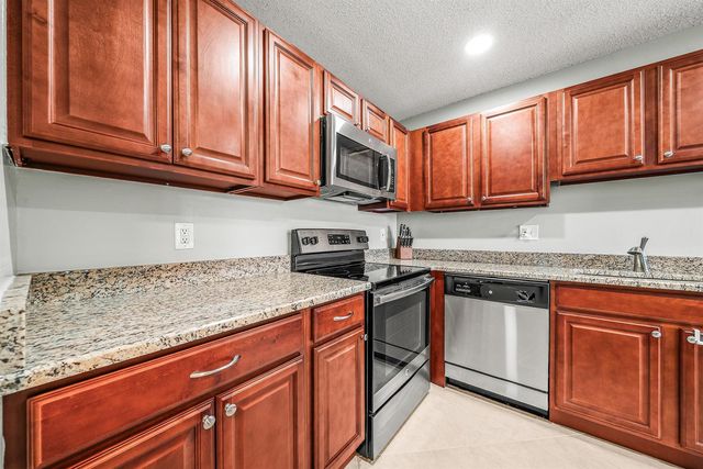 1640 NW 19TH Terrace 203, Delray Beach, FL 33445