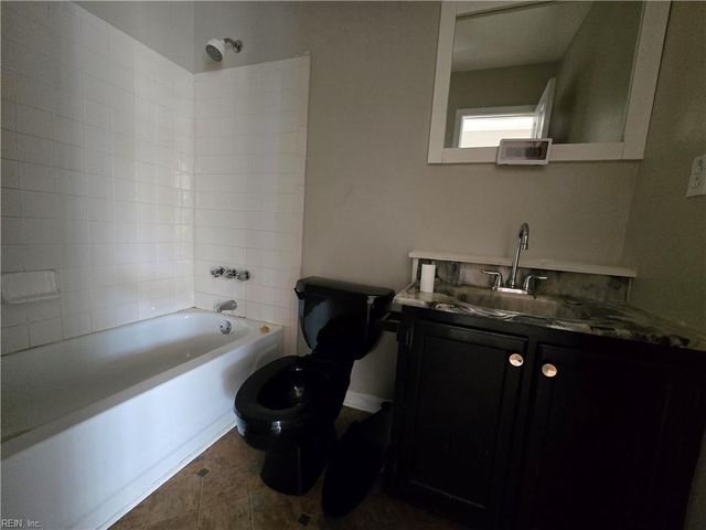 3913 Thalia Trace CT, Virginia Beach, VA 23452