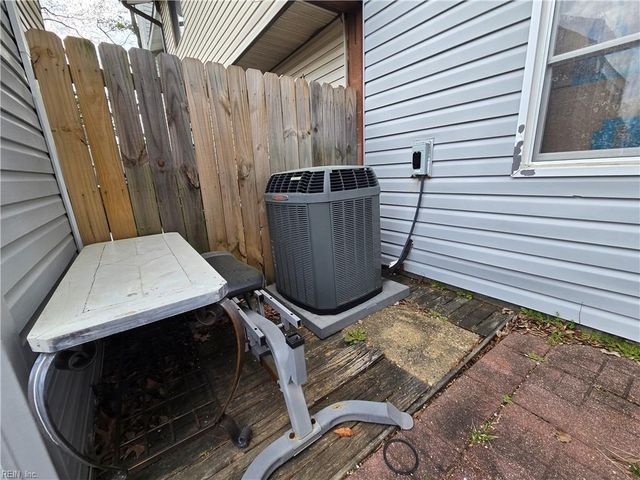 3913 Thalia Trace CT, Virginia Beach, VA 23452