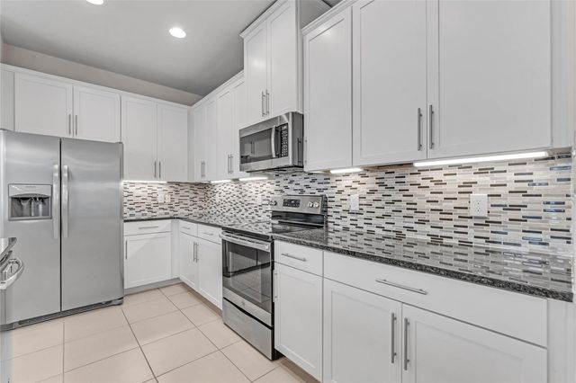 569 BETHESDA COURT, Oviedo, FL 32765