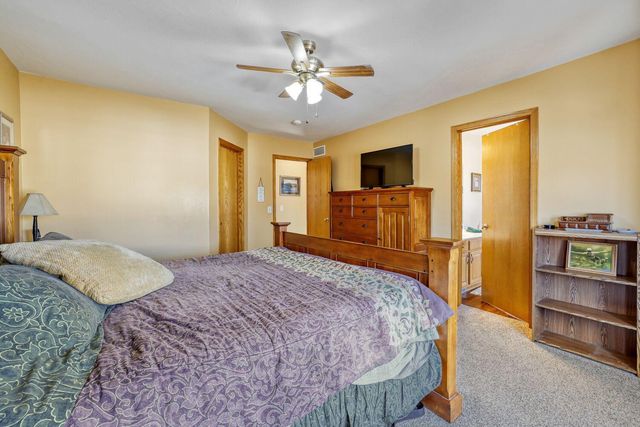 1693 Windsor Drive S, Shakopee, MN 55379