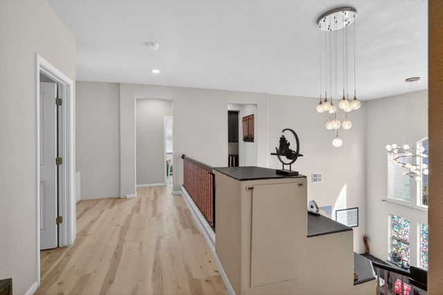 2033 Bastona Dr, Elk Grove, CA 95758