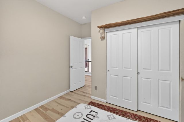 2033 Bastona Dr, Elk Grove, CA 95758