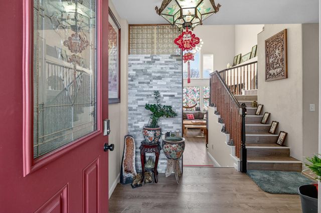 2033 Bastona Dr, Elk Grove, CA 95758