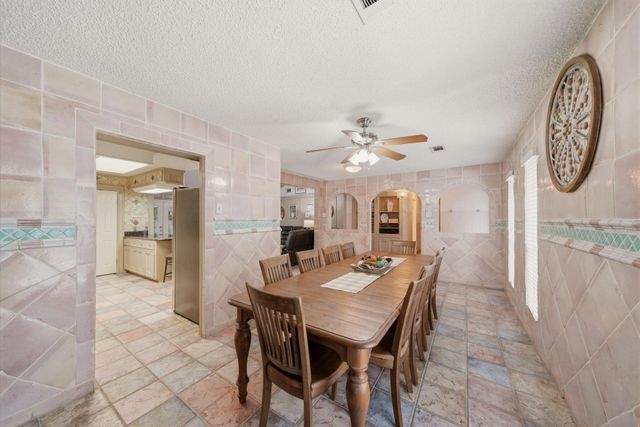 201 Amber Lane, League City, TX 77573