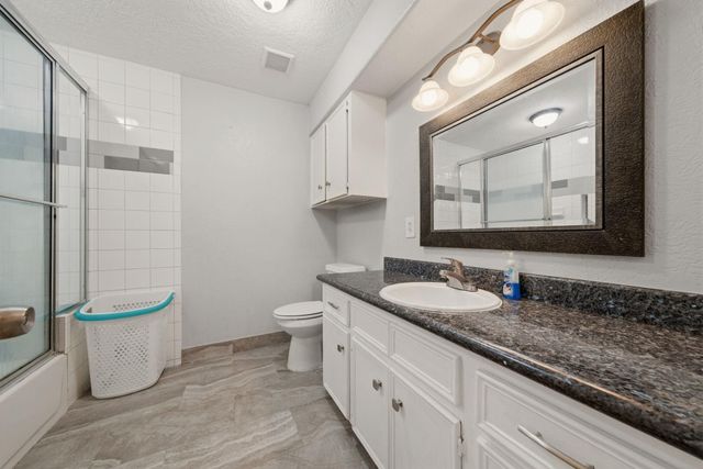 201 Amber Lane, League City, TX 77573