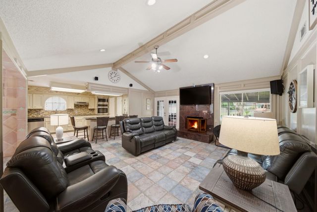 201 Amber Lane, League City, TX 77573