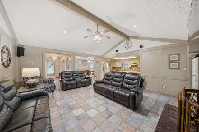 201 Amber Lane, League City, TX 77573