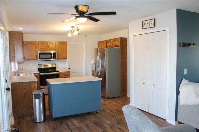1086 Middlefield Trail, Brunswick, OH 44212