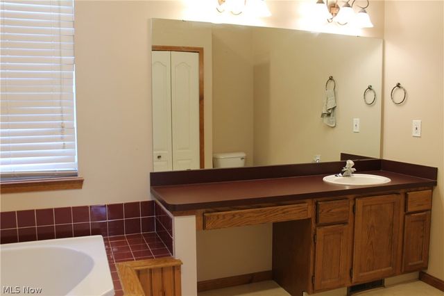 1086 Middlefield Trail, Brunswick, OH 44212