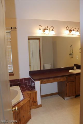 1086 Middlefield Trail, Brunswick, OH 44212