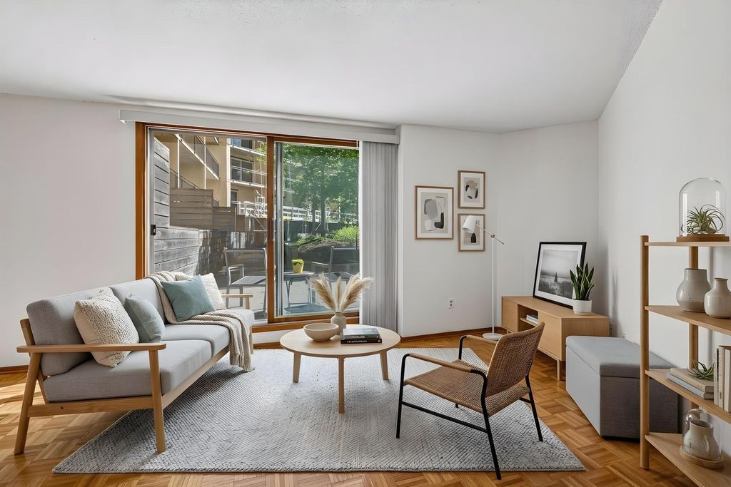 1225 Lasalle Avenue 301, Minneapolis, MN 55403